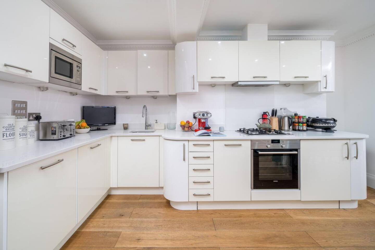 Niru Experience Luxury Boutique Garden 2bd 2ba Appartamento *
